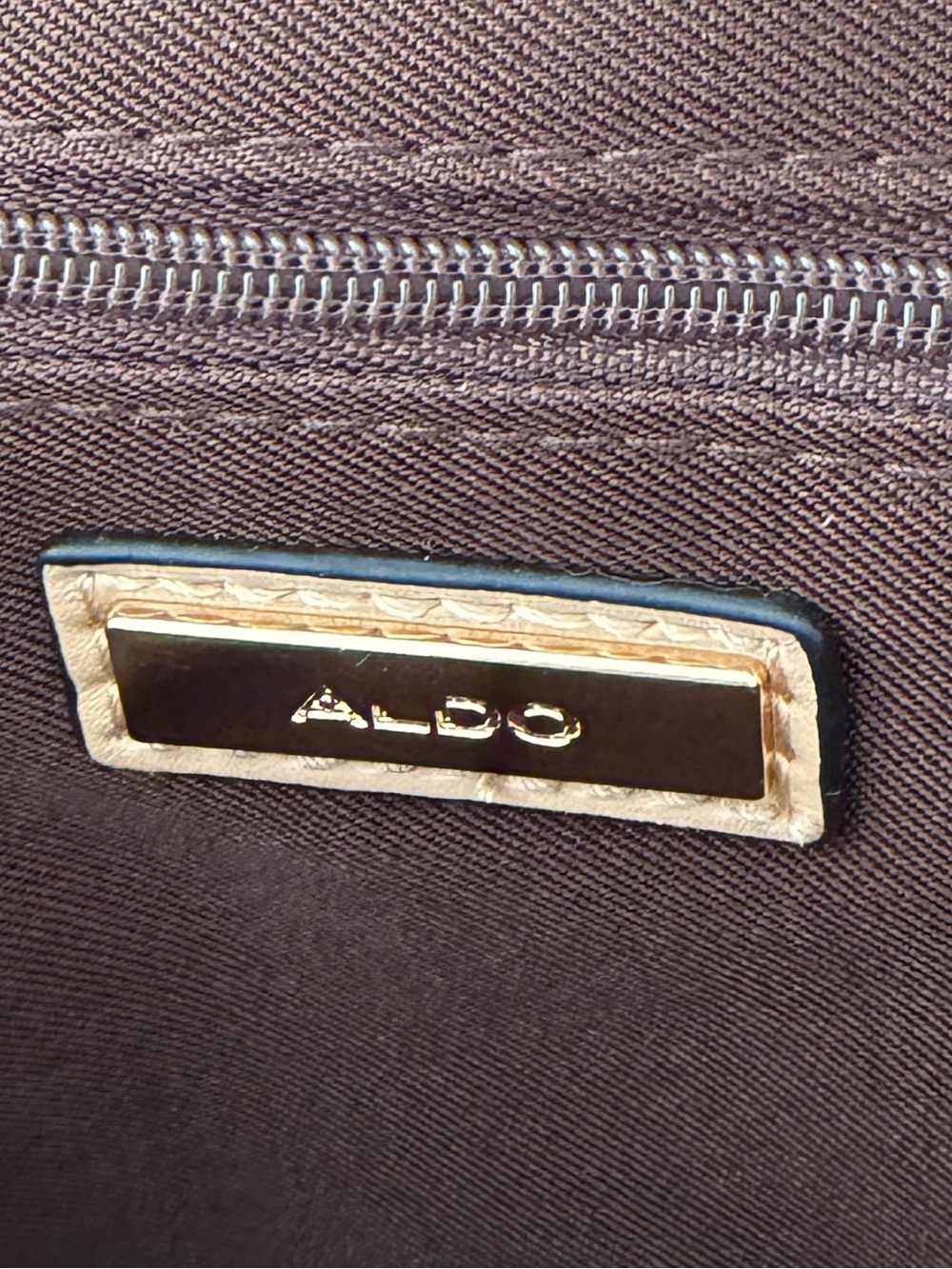 Aldo Beige Woven Shoulder Bag with Gold Chain and Tropical Charms - Picture 3 of 3